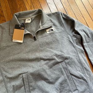 Men’s North Face Heritage Patch 1/4 Zip Crew NWT